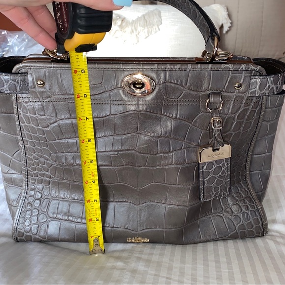 Coach Purse - Picture 4 of 5